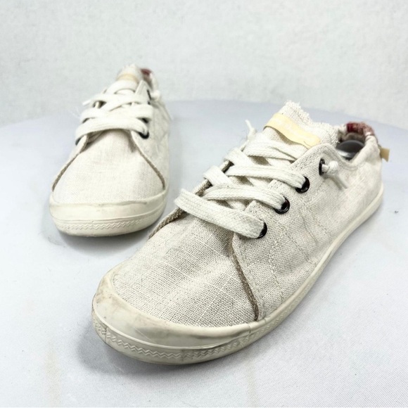 Tommy Bahama Cream sneakers - Picture 1 of 8